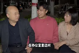 晚饭后和爸妈散步，随手拍了个视频，回想以前，从没想过和爸爸妈妈这样悠闲的走在一起，25年，让我和父母都错过了彼此最重要的时光，如今每一刻的平凡日常，对我们来说都是珍贵的幸福，愿我们所有人珍惜当下，感恩所有，和家人紧紧相依，一直走下去#一家人在一起就是幸福 #记录真实生活 #亲情视频封面
