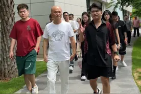 耗资十个亿建造的中国最美工业园姚明集团#企业家 #姚明集团 #姚明 #厦门 #织带视频封面