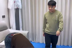 媳妇真是家里的隐藏高手啊！这战斗力真是杠杠的！#搞笑视频#搞笑夫妻#开心一笑#看一遍笑一遍视频封面
