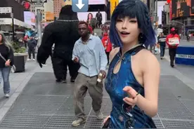有人说我在时代广场不觉得社死么？不觉得，在这里，我算是正常人。#原神纳塔  #原神 #欢迎来到纳塔 #纽约 #夜兰视频封面