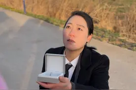 百年修得同船渡。千年修得共枕眠，愿天下的有情人都能终成眷属。#模仿男人 #农村生活 @娟子来咯 @大周（老纪娟子摄影师） @抖音短视频 @直播大讲堂视频封面