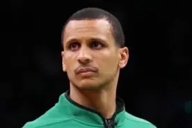 打不了NBA，那就成为NBA球员的教练视频封面