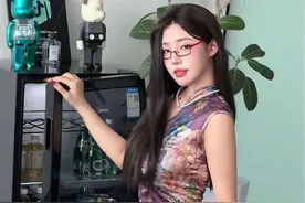 今天老板要我变装成旗袍秘书#办公室海妖风#officesiren#旗袍视频封面