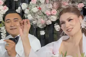 #新婚快乐百年好合 #新婚现场新郎新娘嗨翻全场 @____FRANKA（8.24结婚）视频封面