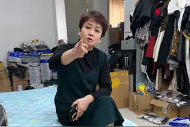 #婆媳 #记录真实生活  真厉害 外卖下大雪 穿高跟鞋就来了。不是摔了吗视频封面