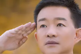 《我用准备打仗的方式致敬青春》小曾 我多想这世界没有战火，我只想用准备打仗的方式致敬青春！#军人 #青春 #军歌嘹亮 #小曾 #致敬视频封面