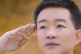 《我用准备打仗的方式致敬青春》小曾 我多想这世界没有战火，我只想用准备打仗的方式致敬青春！#军人 #青春 #军歌嘹亮 #小曾 #致敬视频封面