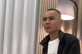 结婚18年的老公关于瑞士卷一事[破涕为笑][破涕为笑]#瑞士卷 #瑞士卷到底是什么梗 #女子吃瑞士卷被丈夫教育视频封面