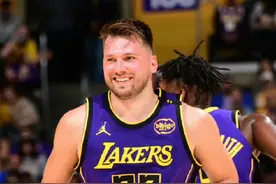 东契奇减重明显，侠管后悔吗#东契奇 #湖人 #詹姆斯 #独行侠 #NBA视频封面