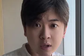 你小时候也好奇过左右眼的不同吗？ #脑洞大开 #迷惑行为大赏 #涨知识啦视频封面