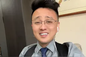 刚吃过午饭，闲的蛋疼，拍个抖音耍耍！#黄梅戏视频封面