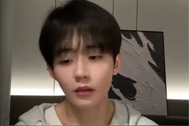 等待黎明 等待深爱的你 #于是 #郑润泽 #分手了还喜欢就听于是 #无声卡清唱视频封面