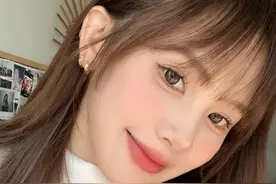 一抹惊艳！淡人的春日必备生命力口红～ #兰蔻裸唇釉#兰蔻303#兰蔻305#口红试色视频封面