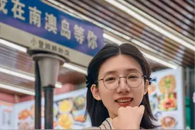 #相片漂流瓶 之骑机车被摔重伤之后依然乐观开朗的小曾姐姐#给陌生人拍照视频封面