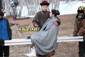 原来当年 #抱不动李兰迪的就是辛云来，这下对上了！#张新成李兰迪#辛云来古装丑男 #辛云来新剧造型引争议 #陈都灵辛云来新剧开播视频封面