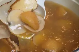 转季小朋友有两声咳最适合煲这个虎乳菌雪梨川贝瘦肉汤啦～清甜好滋润#广东汤水#滋补养生 #煲汤 #养娃日常视频封面