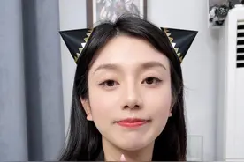 设计师：我的愿望是设计出弹幕最多的阿尼亚#模型 #模玩 #二次元 #阿尼亚