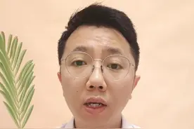 心脏支架能坐飞机吗？旅行前必看 心脏支架能坐飞机吗？旅行前必看！欢迎关注心血管冯博士，欢迎评论和留言！#心脏支架的科普 #心脏支架 #冠心病 #心脏病视频封面