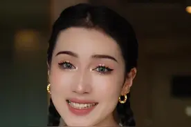 晃晃村 您想不想回归田园生活，盖个人院子， 养花种菜，养牛羊，霍城，薰衣草，晃晃村，晃晃村音乐季，世外桃源，新疆是个好地方，大美新疆欢迎您，新疆旅行，新疆自驾，新疆旅游攻略。#新疆旅行攻略 #新疆 #新疆是个好地方 #晃晃村的晃晃时光 @晃晃村 #高质量发展看新疆视频封面