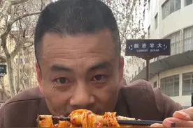 #抖音美食推荐官 #为家乡美食打call #这一碗好过瘾 #油泼面 #请回答春天在哪里呀视频封面