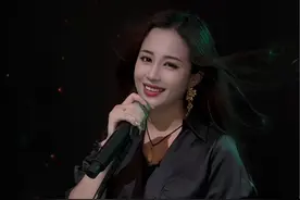 “再选一次，是朋友还是恋人…”#伤感音乐 #音乐分享 #好歌推荐 #车载音乐 #热门音乐🔥视频封面