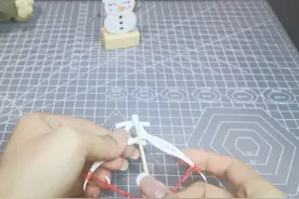 自制迷你弓箭，两个牙线，三个小皮筋儿，轻松完成视频封面