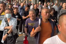 上海爷叔谈股票之相送爱在深秋爷叔#上海爷叔 #股票 #股民 #爱在深秋视频封面