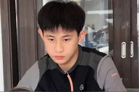 兄妹搞笑日常 #创作灵感 #高中生 #兄妹搞笑对话 #看一遍笑一遍太逗了 专注不开心.体育生的哥哥给妹妹惹急了视频封面