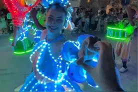 来长沙去趟湘江欢乐海洋公园也太city了，这条欢乐海洋公园攻略赶紧收藏#欢乐海洋夜狂欢#长沙亲子游#长沙周末去哪儿玩#长沙旅游#长沙景区视频封面