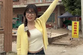 给爸妈来个狠狠的断舍离，收拾完好解压 心情都舒畅了 还有好多地方没收啊 未完待续…#农村生活 #大扫除 #毛坯房 #断舍离视频封面
