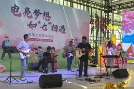 鲜花&爱人错过&你要跳舞吗？#演出现场视频 #就是因为热爱视频封面
