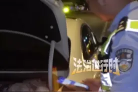 “要过户”就能不挂车牌了？谎言借口都没用 一个记分周期就12分 敖翔：肯定不能拆 我能让你拆牌子吗（记者：洋）#北京#交通安全