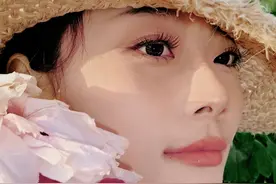 【人像教程】如何用手机拍出牡丹花人像大片 摆脱路人感的拍照技巧，用华为PuraX  系列拍出菏泽牡丹春日大片，解锁出游拍照新角度！ #华为PuraX  #用红枫准没错   #鸿蒙5大有不同 #拍照教程