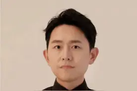 太可恨！竹签扎嘴 提腿倒立 这真的只是体罚 不是虐待吗？#幼儿园 #老师 #教育视频封面