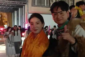 带韩国女友体验藏族文化 一不小心还见到了香格里拉宋慧乔分乔，太开心了#千万生活dou来拍 #韩国 #韩国人 #香格里拉宋慧乔 #vlog十亿流量扶持计划视频封面