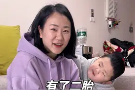 有多少二胎家庭是这样，分床睡一人带一个孩子，慢慢也习惯了 #二胎宝妈 #夫妻俩分床睡视频封面