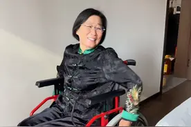 乐乐好好锻炼吧，儿子等妈妈老了走不动了，你咋办呀？你是老妈永远不能放下的牵挂🙏#相依为命母子俩视频封面