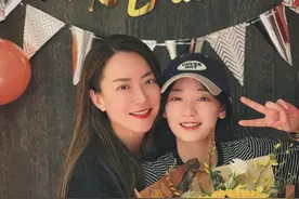 @刘雅瑟 生日快樂🎁難得聚在一起慶生，祝福雅瑟開開心心，帶來更多好作品！#追雪的冬天 #冬日好友团建大会视频封面