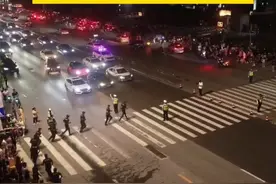 7月5日，山东烟台，演唱会散场的安全感是民警叔叔给的！#烟台交警 #邓紫棋演唱会