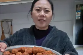 今天做了我们盐城的糯米肉圆，苏北的传统美食。#农村美食 #炸丸子 #盐城 #丁姐田园视频封面