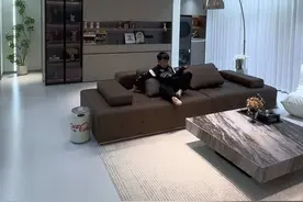 替你们试过了，一梯一户大横厅住着真的很香！咱普通的人的家，干净舒适就好啦，硬装15个，软装11个也可以很好看呀～#一梯一户 #横厅设计 #你好新家 #家的样子 #现代简约视频封面