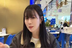 给韩国人亿点湘菜辣度震撼！ #韩国人#外国人吃中国美食#湘菜#古韵江南#烟火苏州视频封面