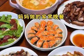 妈妈做的家常晚餐，今晚的每一道菜都好吃到泪崩！！！ #普通的饭菜都是家的味道  #第一口春味在抖音 #舌尖上的味道 #潮汕美食 #家常菜视频封面