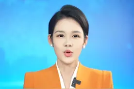 内蒙古疑似出现球状闪电 持续十几秒 非常明亮#闪电