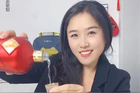 孩子睡着了，小酌两杯的惬意生活,这种快乐应该只有结婚的人才懂吧!#夫妻日常 #情感共鸣 #好的婚姻就是互相治愈彼此 #婚后日常 #平平淡淡小日子视频封面