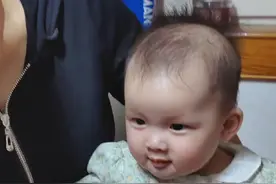 喜欢哥哥抱的小柒柒妹妹，爱笑的宝宝惹人爱 #小乖乖萌萌哒视频封面