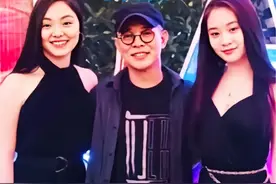 功夫巨星李连杰女儿，李连杰和黄秋燕的两个女儿没享受“星二代”的光环，只有父母离婚阴影！ 1987年，黄秋燕与李连杰两人在连婚礼都没有办的情况下结婚了。婚后，黄秋燕为李连杰生下了两个女儿，李思和李苔蜜。婚后没多久，李连杰就将黄秋燕送到了美国，他自己则长期留在中国拍戏。随后，1991年，两人因性格不合分手，李苔蜜同姐姐李思被判给黄秋燕，但因为母亲黄秋燕一时找不到合适的工作，李连杰在征得黄秋燕同意的情况下，将李苔蜜两姐妹送回北京由奶奶照看，李苔蜜从学前班、小学到中学毕业都是在位于中关村科技园区昌平园的北京私立汇佳学校上学，李苔蜜姐妹中学毕业后都去美国读书了视频封面