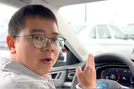 速腾的数字仪表怎么设置呢？ 你的仪表显示还是那么简单吗？#每天一个用车知识 #汽车知识分享 #抖音汽车 #带你懂车 #一汽大众视频封面