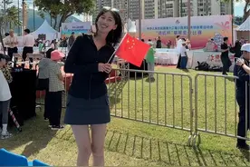 海南人真的不会爬椰子树 #日常vlog #三亚民族运动会视频封面