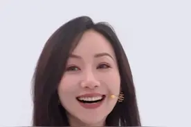 #AI面试官会比真人更准确吗 #未来中国AI季 韩雪零经验首次参加AI面试应聘产品经理岗位，面对游戏运营的棘手问题，她的策略为何得到好评？AI面试结果为“胜任”？这一过程太有看头！#未来中国视频封面